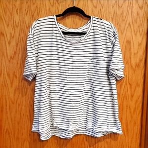 GAP Basic Striped Black and White T-Shirt size XXL